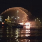 Salerno, in fiamme due yacht