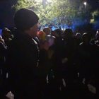 Torre Maura, la protesta dei cittadini in strada sino a notte fonda
