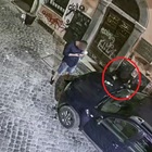 Roma, Trastevere choc: cocaina “sniffata” sui cofani delle auto in sosta