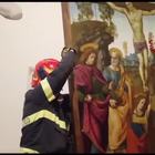 Terremoto Firenze, i vigili del fuoco recuperano una tela del XVI secolo