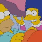 Il duro lavoro di Alexander, 26 anni: pagato per guardare i Simpson e mangiare ciambelle