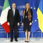 Draghi al Parlamento europeo, l'incontro con la presidente Metsola