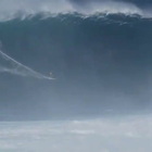 Hawaii, il surfista Francisco Porcella
