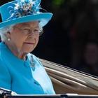 La Regina Elisabetta bandisce da corte un termine "volgare" legato a Meghan Markle