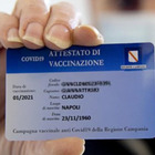 Green pass, De Luca firma l'ordinanza: «In Campania spettacoli e matrimoni col certificato»