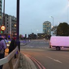 Londra, allarme bomba: chiuso Vauxhall Bridge, trovato un veicolo abbandonato