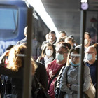 I treni da Roma nord stracolmi. Pendolari infuriati con l'Atac: «E' una bomba epidemica»