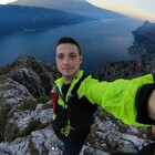 Fabio Pedretti, malore mentre corre fuori Brescia: morto a 24 anni