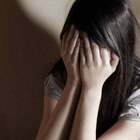 Ragazza disabile di 17 anni violentata per mesi dal compagno della mamma, indagata anche la donna