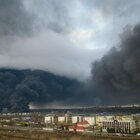 Odessa sotto attacco: bombe su depositi carburante