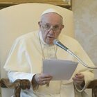 Covid, papa Francesco allarmato dagli squilibri sociali: «La pandemia ha aggravato la disuguaglianza»