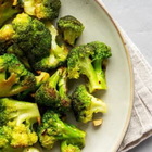Broccoli e dieta, come massimizzare l'antiossidante naturale sulforano: il modo più sano per cucinarli non è bollirli, lo dice la scienza