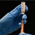 Vaccini Covid e influenzale, rischioso farli a breve distanza? 