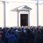 Morte Belardinelli, centinaia di persone ai funerali dell'ultrà del Varese
