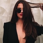 Selena Gomez è la nuova regina di Instagram: con 69,8 milioni di follower scalza Taylor Swift