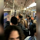 New York, spari nella metro di Brooklyn: terrore tra i passeggeri