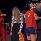 La Fifa sospende Rubiales, presidente della Federcalcio spagnola dopo il bacio alla calciatrice Hermoso
