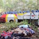 Bolivia, 25 morti nell'autobus precipitato per 300 metri in una scarpata
