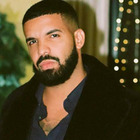 Drake regala 50mila euro a un fan al concerto: «Lei ti ha lasciato, ma questa è la tua serata»