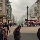 Londra, forti esplosioni e paura a Oxford Street: un ferito, strada evacuata. La polizia: "Non è terrorismo"