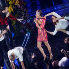 Sanremo 2020: la serata dei duetti nelle immagini più emozionanti