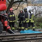 Due operai napoletani morti schiacciati da una lastra di metallo nel Milanese
