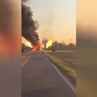Inferno di fuoco nel bus a metano: l'autista mette in salvo i passeggeri a Venezia