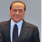 Berlusconi, la tregua tra i figli: ora possono chiamarlo solo loro. E arriva il messaggio della Pascale