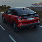 Citroën ë-C4 ed ë-C4 X: al volante emerge tutto il comfort e la praticità dell’elettrico