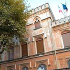 Il Liceo Chateaubriand di Roma: «Green pass obbligatorio per il personale e cambio mascherina ogni 4 ore»