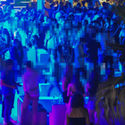 Ostia, discoteca abusiva, in 400 ballavano senza mascherina: chiuso stabilimento