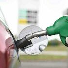 Addio auto a benzina e diesel, l'Unione europea prende tempo: rinviato il voto per lo stop