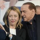Berlusconi contro Giorgia Meloni: «Farà la fine della Le Pen». E su Matteo Renzi: «Bravo ma è senza voti»