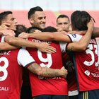 Il Cagliari supera un buon Crotone 4-2, Di Francesco può sorridere