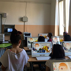 Maestre vanno a scuola di scratch
I "docenti" sono alunni di dieci anni Maestre vanno a scuola di scratch
I "docenti" sono alunni di dieci anni