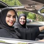 Le donne in Arabia Saudita sperano di poter viaggiare da sole, senza essere sempre scortate da un uomo