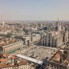 Case, Milano batte Roma: comprarla in centro costa oltre 3.000 euro al metro quadro in più. La classifica dei prezzi in Italia