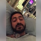 Un sopravvissuto posta un video dall'ospedale: «Pregate per me e mia figlia»