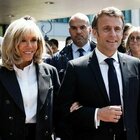 Brigitte Macron, il nipote aggredito dagli oppositori del presidente. La denuncia della première dame: «Vigliacchi e stupidi»