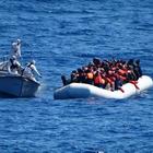 Migranti, ora rischiamo di accogliere anche chi sbarca in Grecia