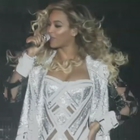 Beyonce in tour, sexy star accende il fuoco a Birmingham