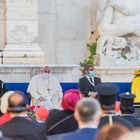 Preghiera per la Pace, Papa Francesco in Campidoglio con la mascherina