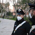 Donna accoltellata a Guidonia: i carabinieri fermano il fratello, operaio di 43 anni