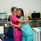 Festa all'ospedale di Bari, le foto senza mascherina finiscono su Facebook: medici e infermieri rischiano denuncia