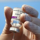 Vaccino Astrazeneca, circolare ministero: ok a dosi fino a 65 anni 