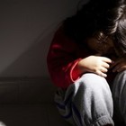 Abusi su bimba di dieci anni, arrestato il domestico cingalese