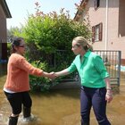 Giorgia Meloni nel ravennate visita i luoghi dell'alluvione