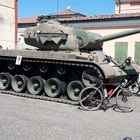 Carro armato noleggiato per la festa, si scatena il panico a Montebelluna: «Preparativi di guerra»