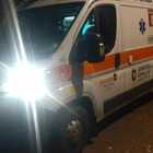 Ancona, incidente auto-moto fuori dalla galleria: paura per padre e figlia colpiti nell'impatto