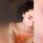 Il bagno sexy di Belen su Instagram